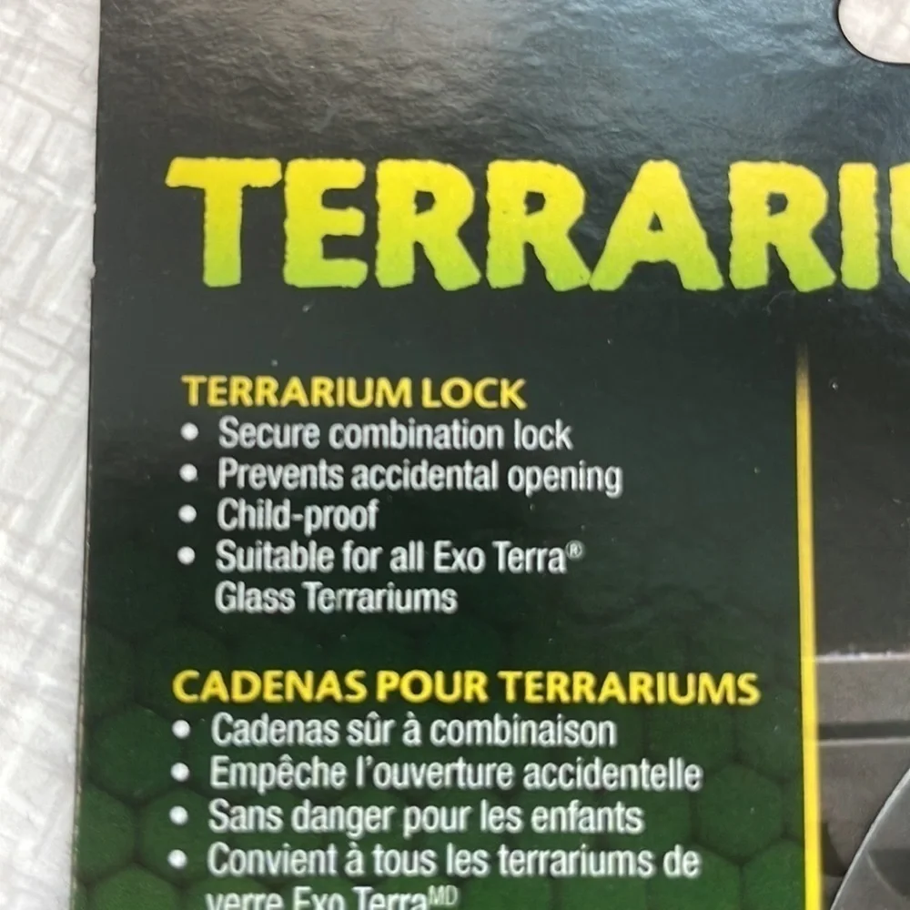 Host Pick! 🥳 NWT Terrarium Lock